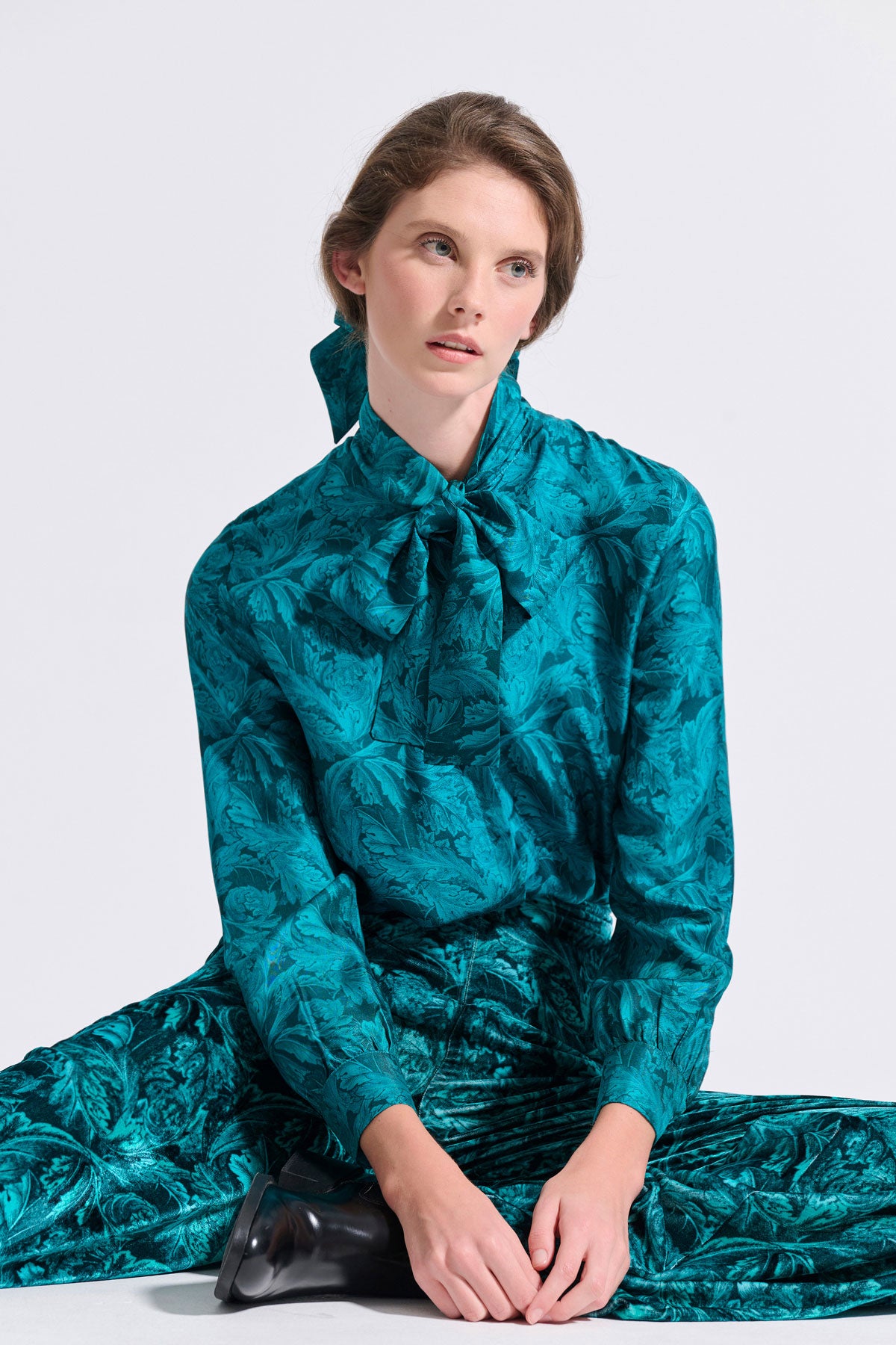 Silk Bow Tie Shirt