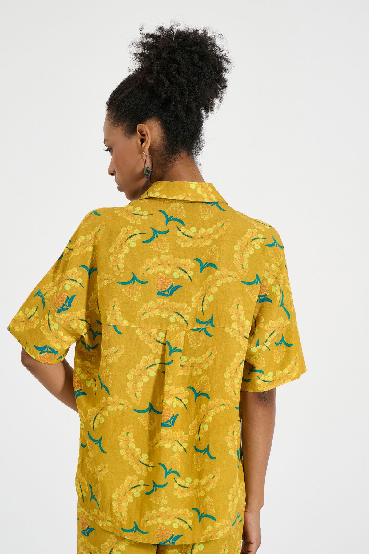 Short-Sleeved Shirt