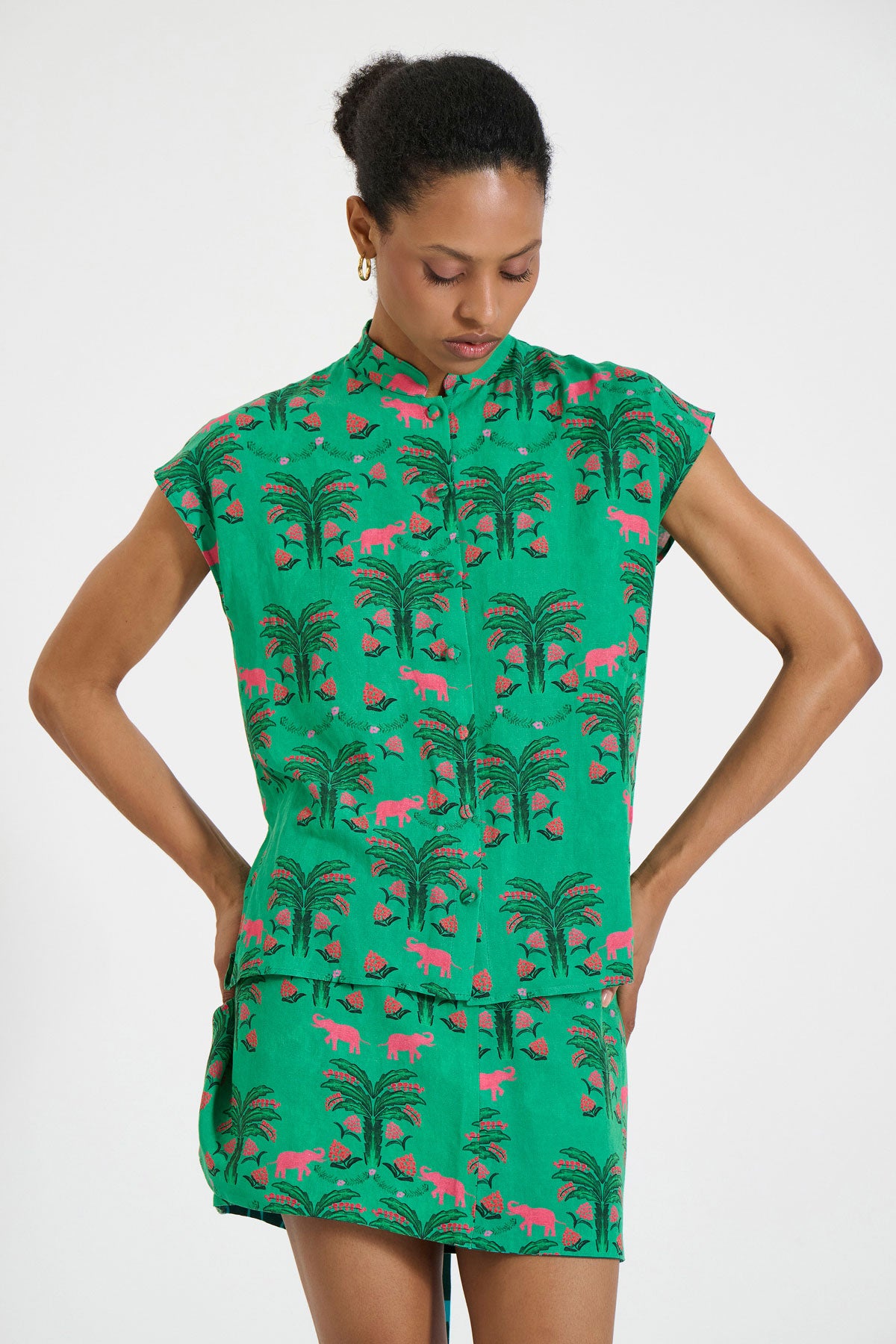 Sleeveless Blouse